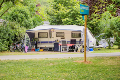 Campingpitch, including 2 people, electricity and car