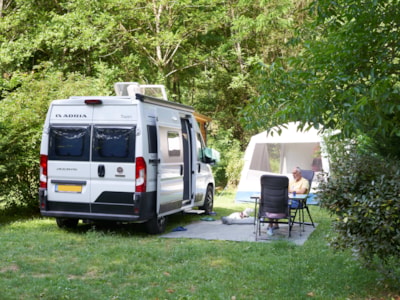 Campingpitch, including 2 people, electricity and car