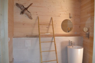 Lodge Evasion — 8