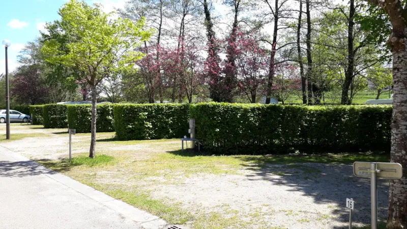 Forfait Nature : 2 Pers + 1 Véhicule - Sans Électricité