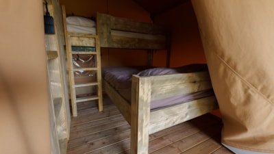 SLOW LODGE - 2 bedrooms without bathroom — 7
