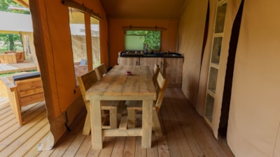 SLOW LODGE - 2 bedrooms without bathroom — 4