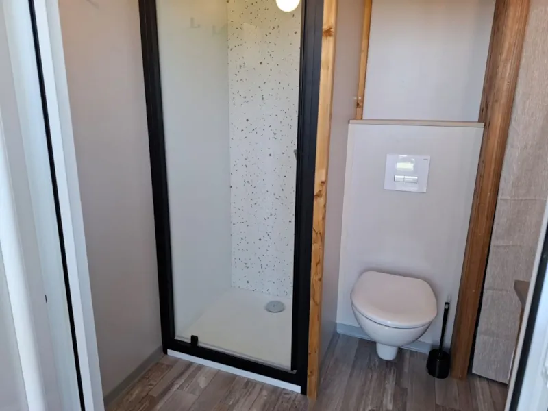 Forfait Premium - Sanitaire Privatif (Douche, Wc, Lavabo), Cuisine Extérieure, Électricité