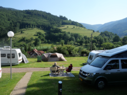 Kampeerplaats(en) - Standplaats Talblick - Campingplatz Schwarzwaldhorn