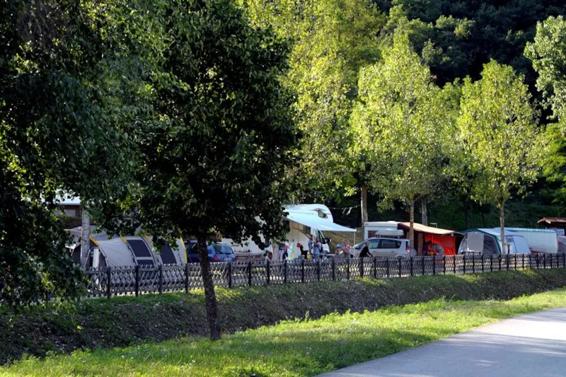 Forfait Emplacement Camping Tente Ou Caravane +Voiture