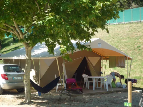 Location - Tente Aménagée Canada - image n°2 - Domaine du Lac de Champos