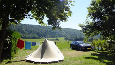 Pitch tent or caravan