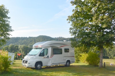 Pitch camping car