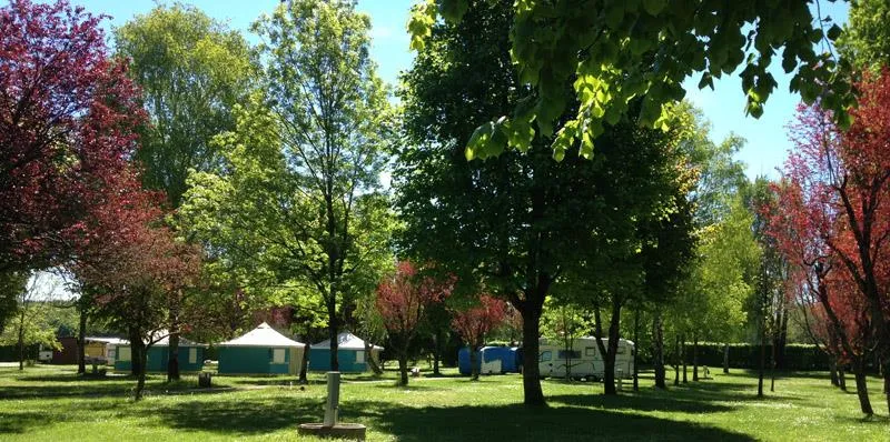 Emplacement Confort  (+ Électricité 10A)