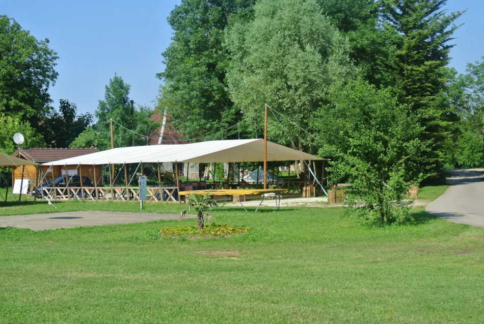 Camping Le Val d'Amour