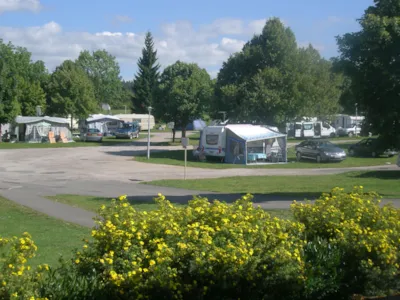 Camping Le Champ de Mars - Bourgogne-Franche-Comté