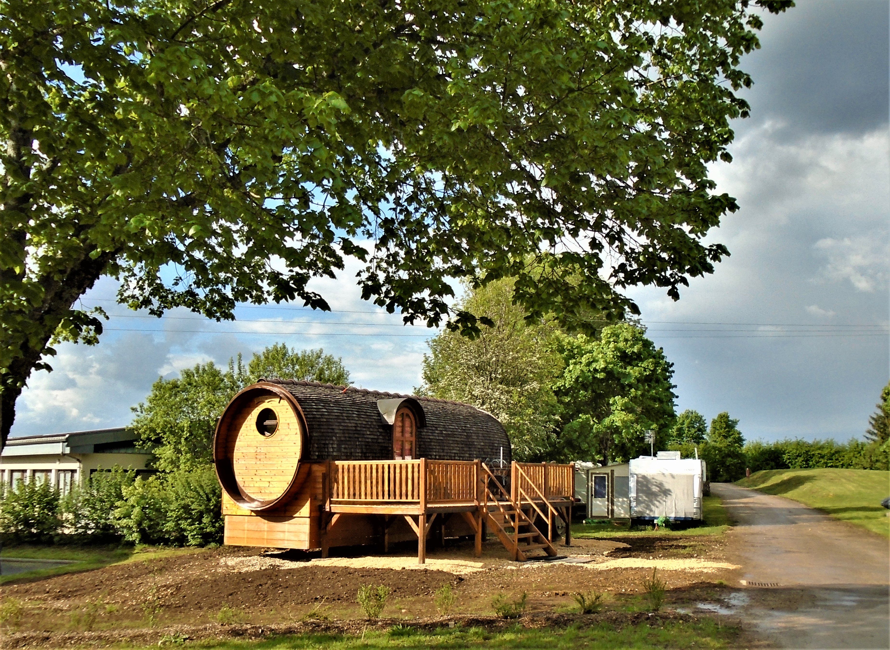 Accommodation - Welcoming Barrel - Camping Le Champ de Mars