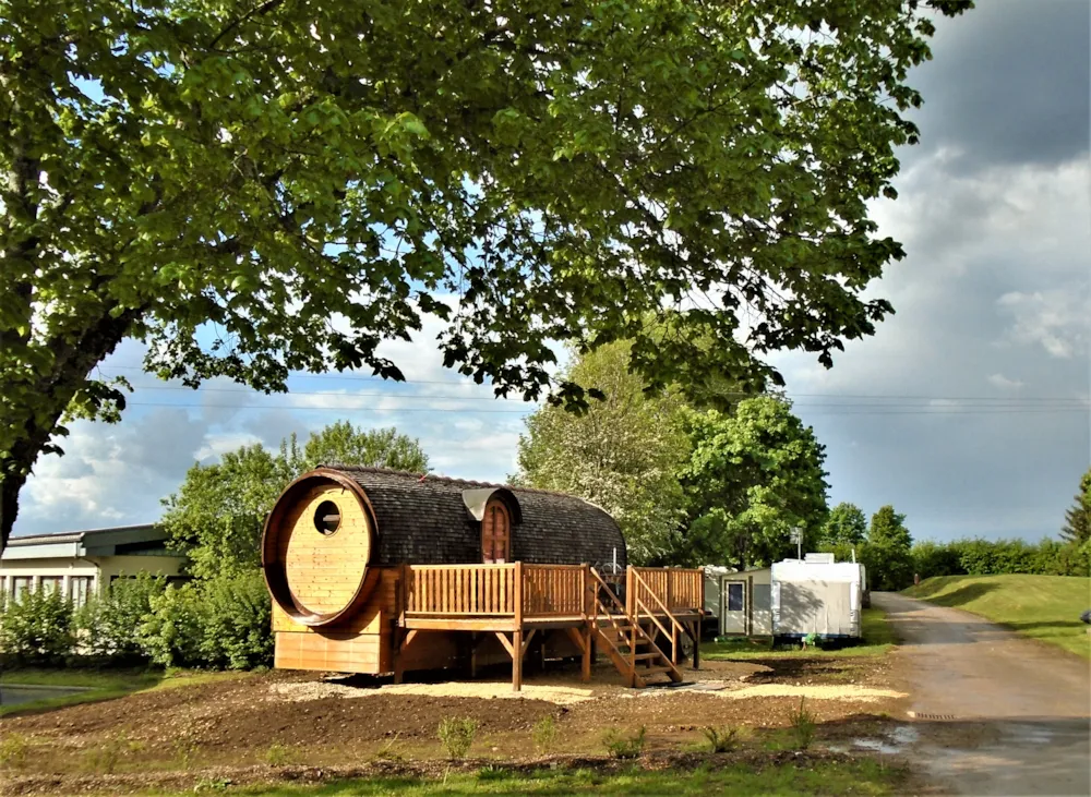 Mietunterkunft - Willkommensfass - Camping Le Champ de Mars