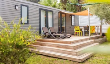 Mietunterkunft - Mobilheim  Premium - 43 M² - 4 Schlafzimmer - Erhöhte Terrasse - Pack Exclusive - Camping Marvilla Parks - Domaine La Yole