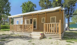 Location - Mobil-Home Comfort Modèle Xl - 43 M² - 4 Chambres - 2 Sdb - Clim - Terrasse Surélevée - Homair-Marvilla - Domaine La Yole Camping Resort & Spa