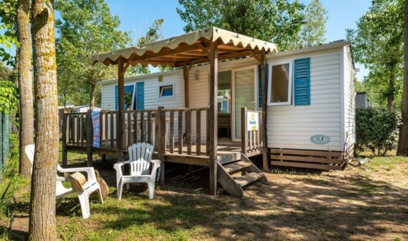 Stacaravan Classic- 24 m² - 2 slaapkamers - Verhoogd terras
