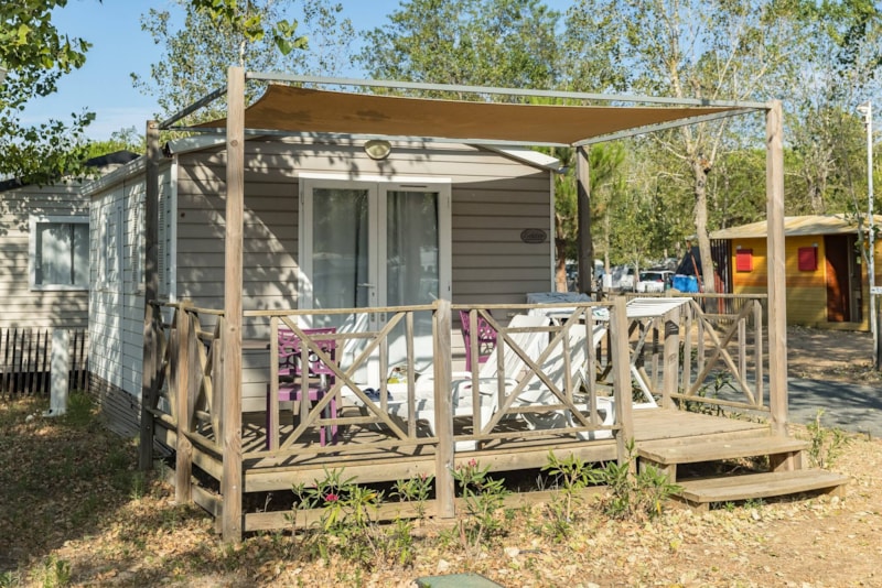 Stacaravan Premium - 33 m²- 3 slaapkamers - Verhoogd terras