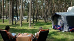 Emplacement - Emplacement Tente / Caravane 2 Pers. Incl - Campingplatz am Useriner See - mit FKK