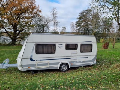 Caravan Fendt 470 — 4