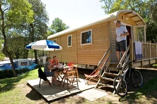 Mietunterkunft - Wohnwagen – 20 M² – 2 Schlafzimmer - Camping Le Petit Rocher****