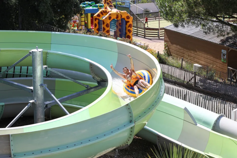 Camping Le Petit Rocher****