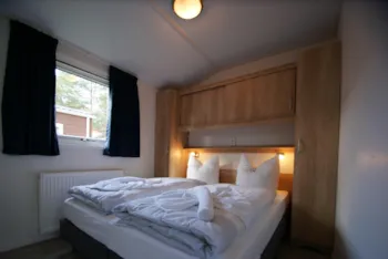 Mietunterkunft - Mobilheim Ocala Premium Mit Seeblick - Camping- und Ferienpark Havelberge