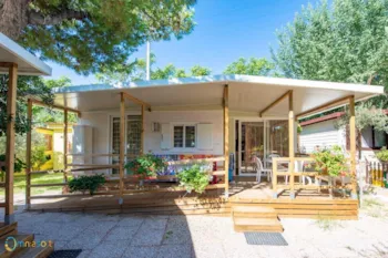 Mietunterkunft - Germauerter Bungalow - Zwei Räume - International Camping Torre di Cerrano