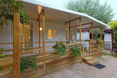 Mobile-home 4 bedrooms adapted to the people with reduced mobility