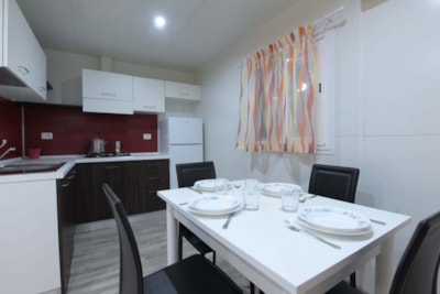 Mobile-home 4 bedrooms adapted to the people with reduced mobility