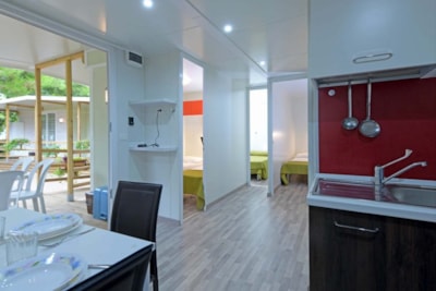Mobile-home 4 bedrooms adapted to the people with reduced mobility