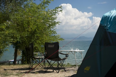 Pitch + 2 persons included + electricity — 6