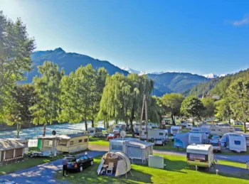 Stellplatz - Komfort-Stellplatz - Platzteil „Sauerbrunn“ - Aktiv Camping Prutz