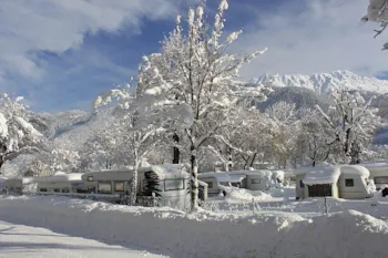 Stellplatz - Stellplatz Wintercamping - Aktiv Camping Prutz