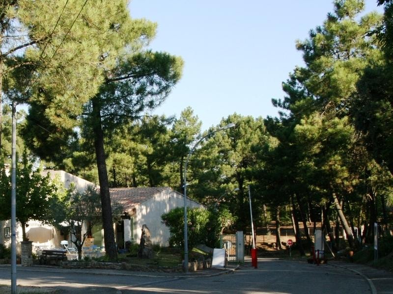 Camping La Pinède en Provence — Photo 7
