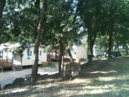 Camping La Pinède en Provence - image n°4 - Roulottes