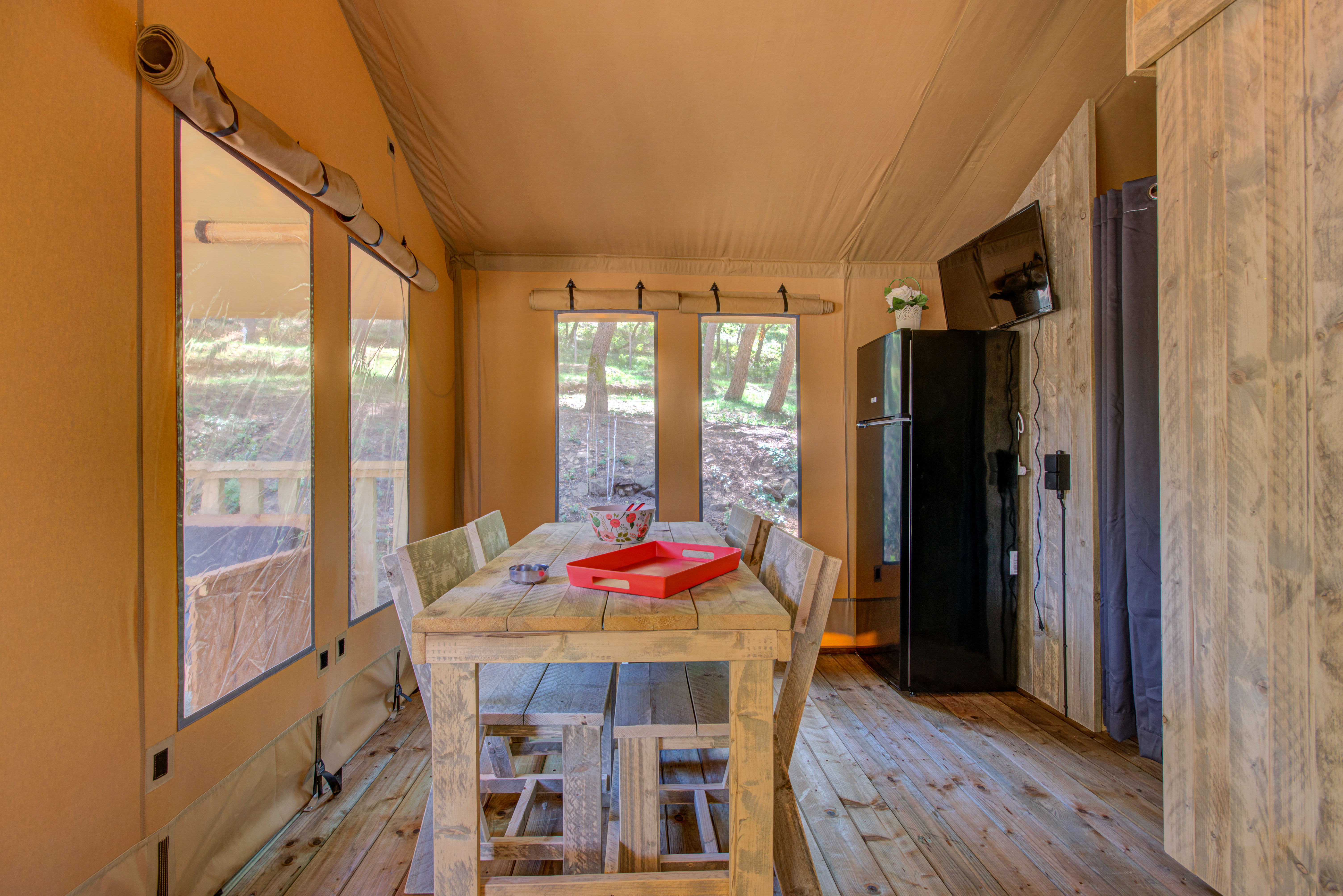 Location - Lodge Premium Bois Et Toile - Camping La Pinède en Provence