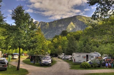 Tent pitch -