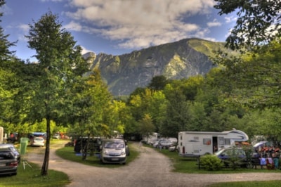 Camper and caravan sites -
