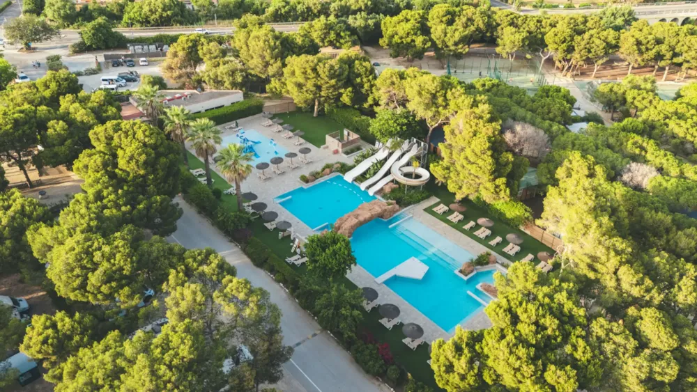 HolaCamp El Garrofer - image n°1 - Camping2Be