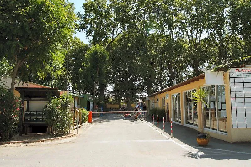 Camping les Berges du Canal