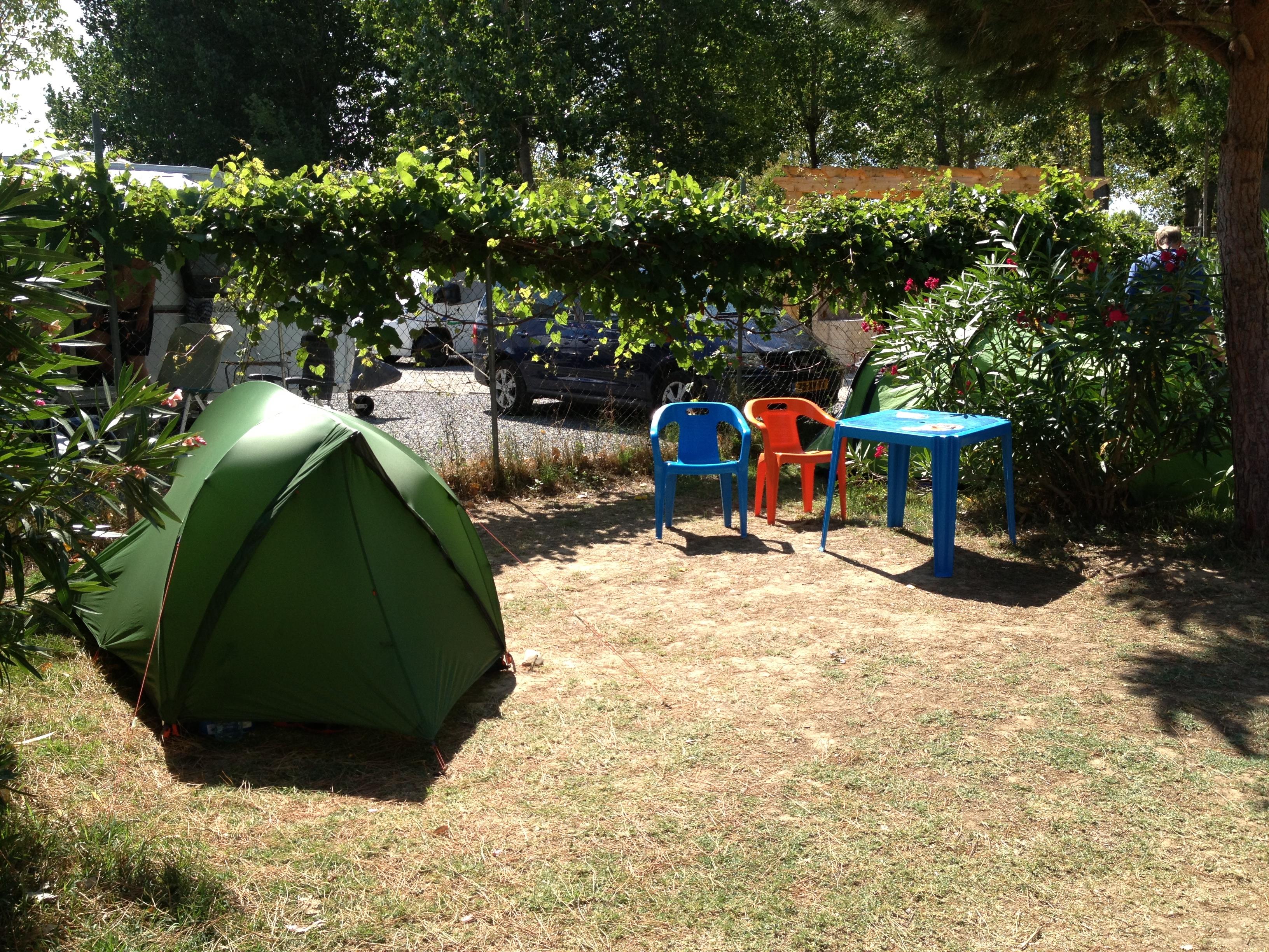 Emplacement - Emplacement Cycliste - Camping Les Berges du Canal