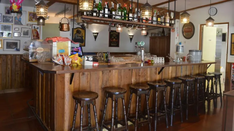 Emplacement Normal, 2 Personnes, Voiture Et Électricité Incluses