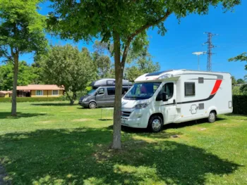 Stellplatz - Stellplatz Wohnmobil - Camping L'Amuravela