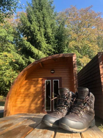 Mietunterkunft - Quartier Hütte - Camping auf Kengert