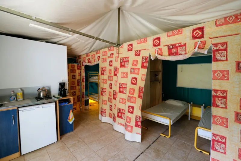 Bungalow Toilé Kiwi Avec Sanitaire