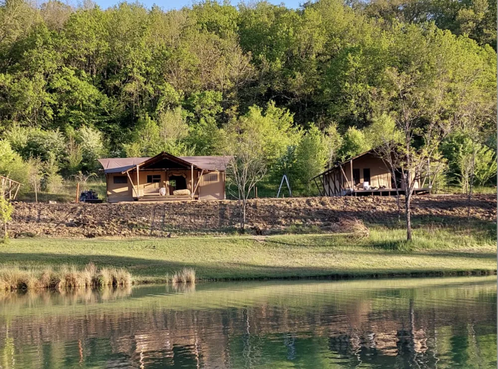 Location - Tente Safari De Luxe - Camping Les 2 Lacs