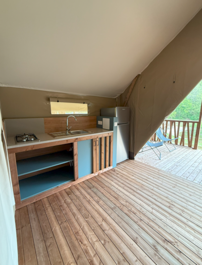 Canvas bungalow Pagan