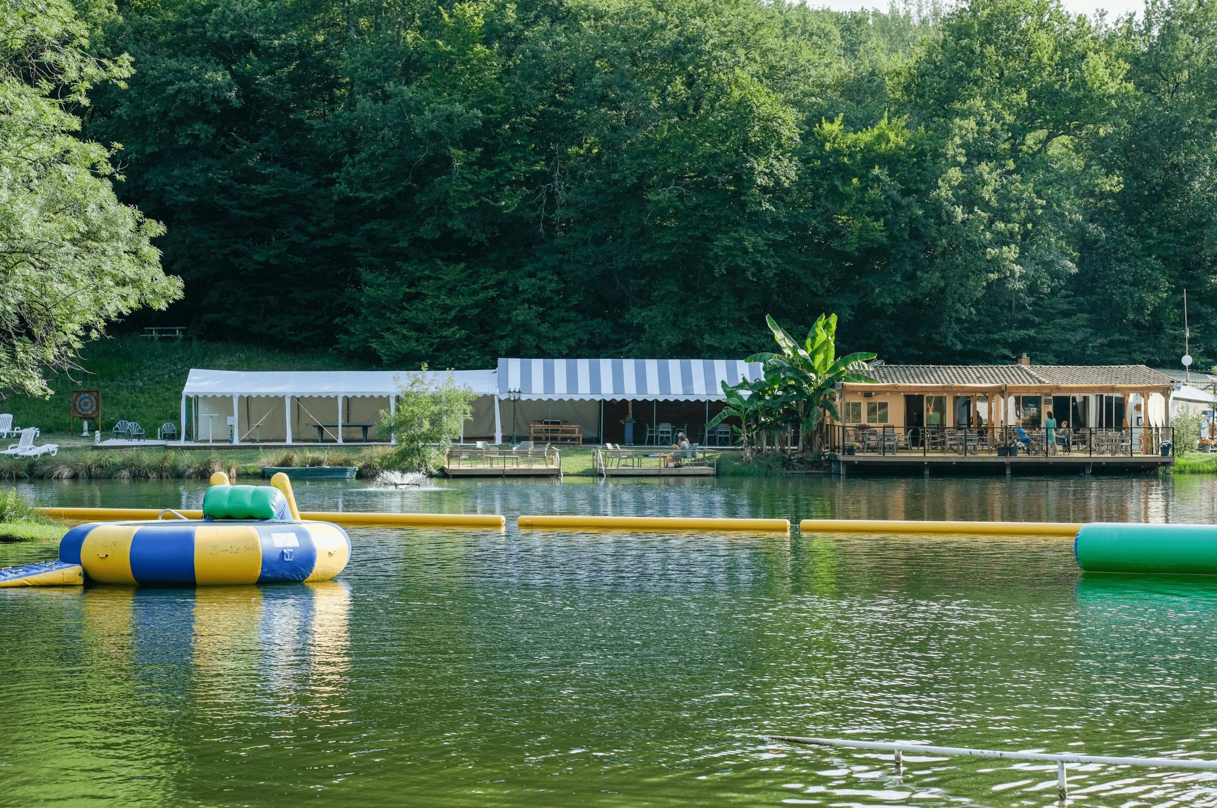 Camping Les 2 Lacs — Photo 1