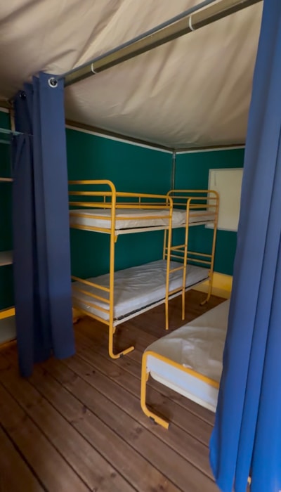 bungalow tent Kiwi  with sanitary facilities