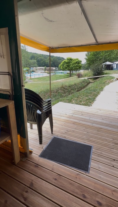 bungalow tent Kiwi  with sanitary facilities